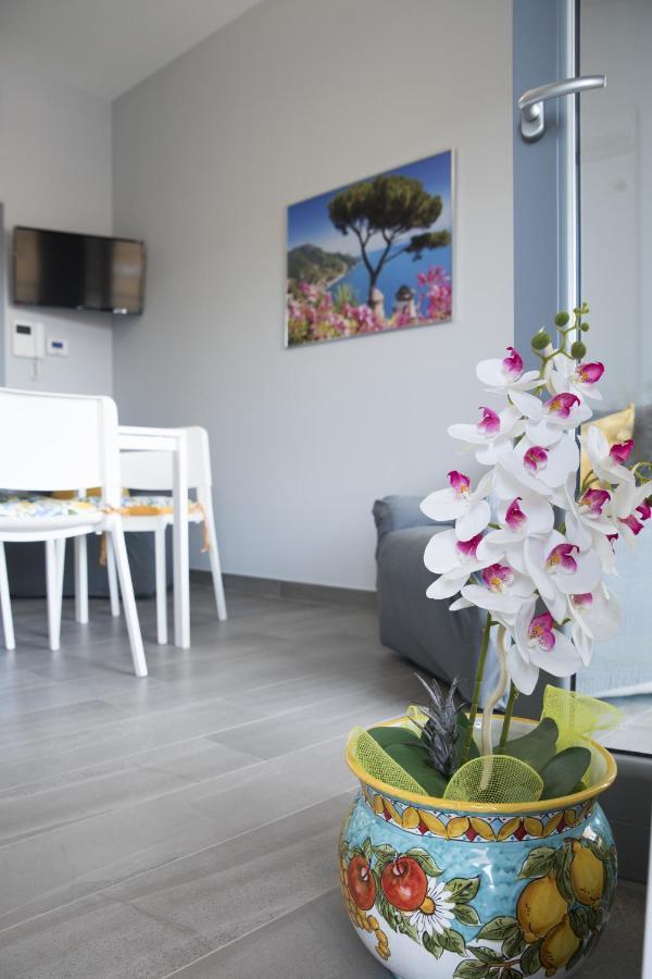 Aa Residence - Free Private Parking Sarno Bagian luar foto