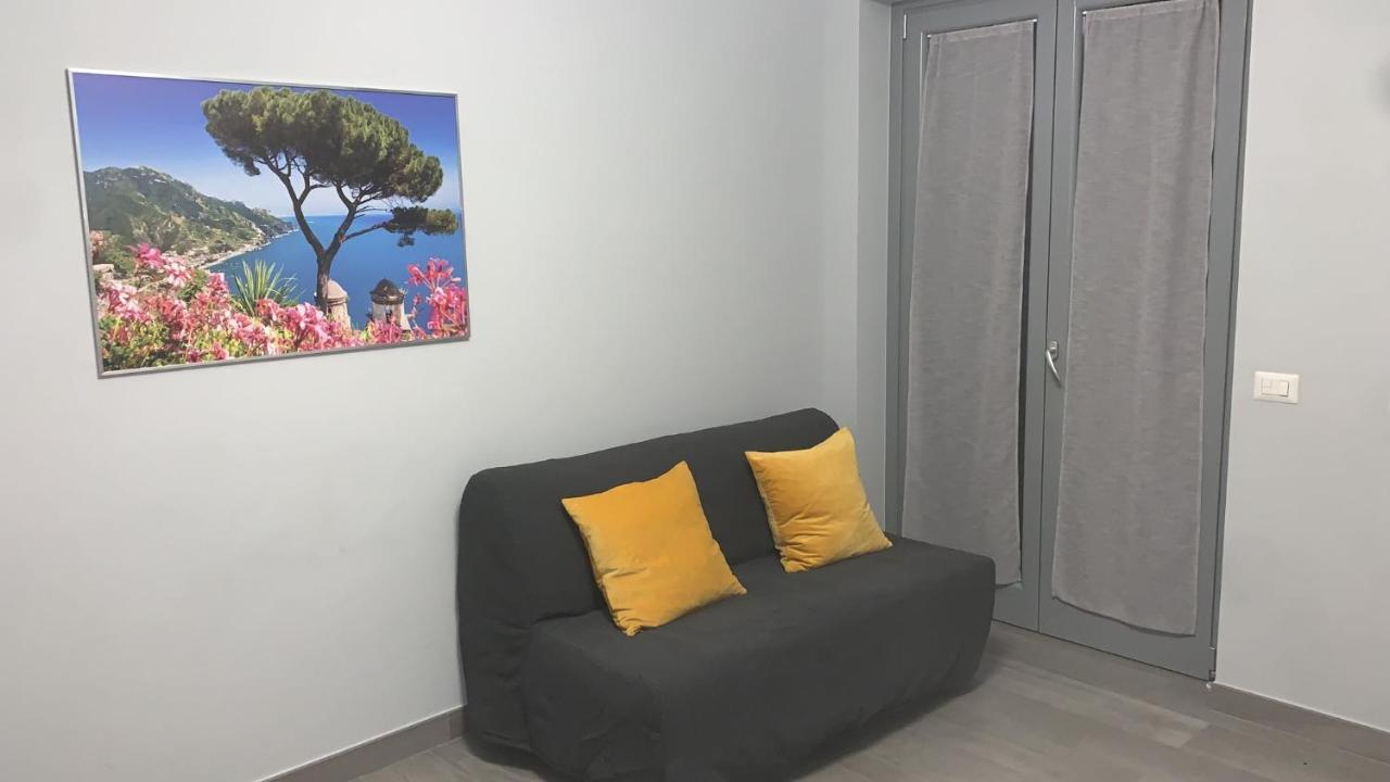 Aa Residence - Free Private Parking Sarno Bagian luar foto